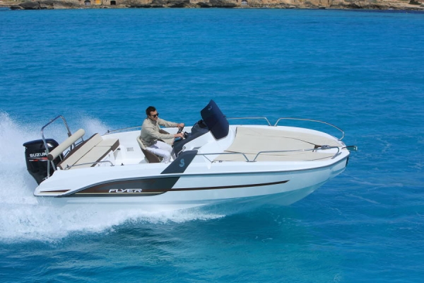 Vente de bateau en corse - Beneteau Flyer 6.6 SUNdeck - Agent Beneteau Pianottoli Bonifacio