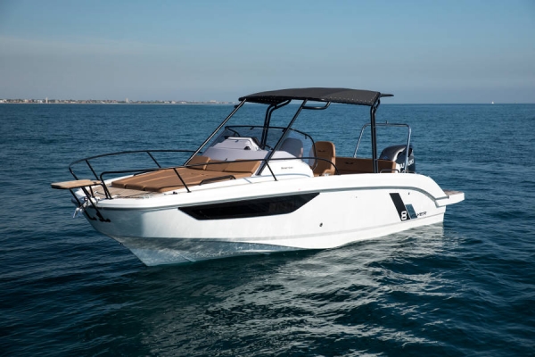 Vente de bateau en corse - Beneteau Flyer 8 SUNdeck - Agent Beneteau Pianottoli Bonifacio